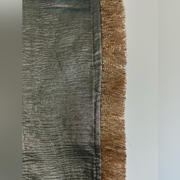 Brand new designer tissue silk saree with gota work and brocade blouse piece - Picture 6 of 6